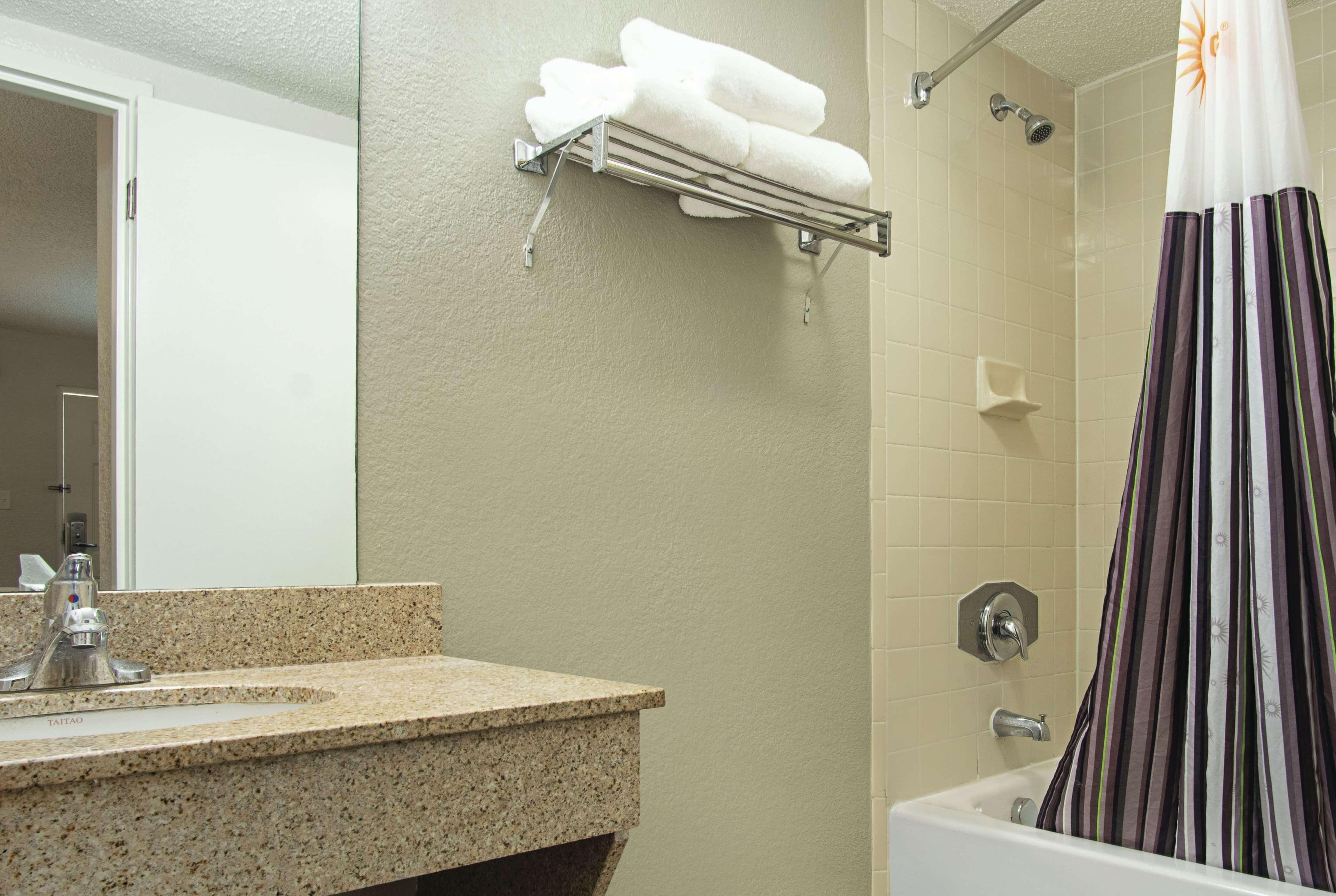 La Quinta Inn By Wyndham West Palm Beach - Florida Turnpike Εξωτερικό φωτογραφία