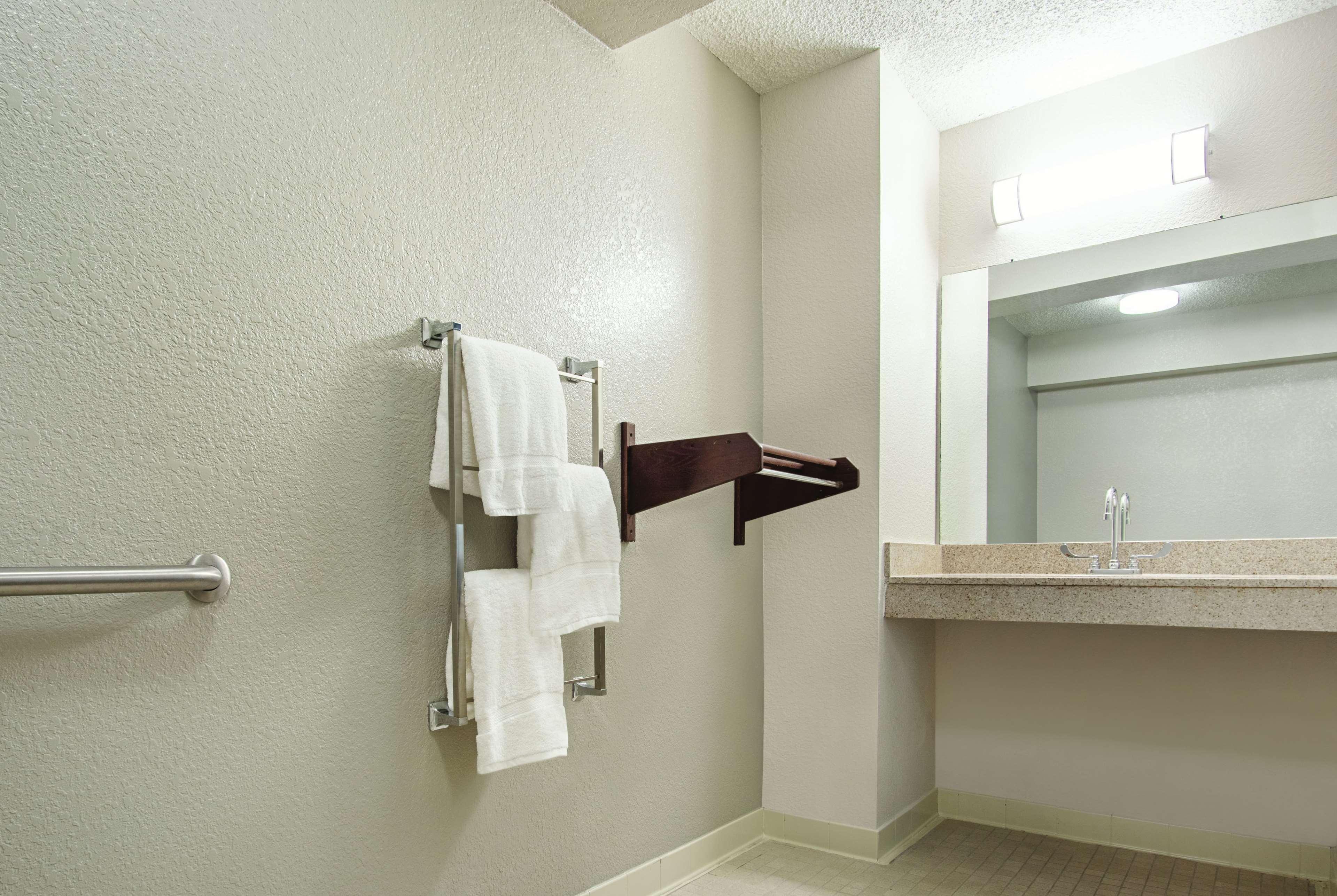 La Quinta Inn By Wyndham West Palm Beach - Florida Turnpike Εξωτερικό φωτογραφία