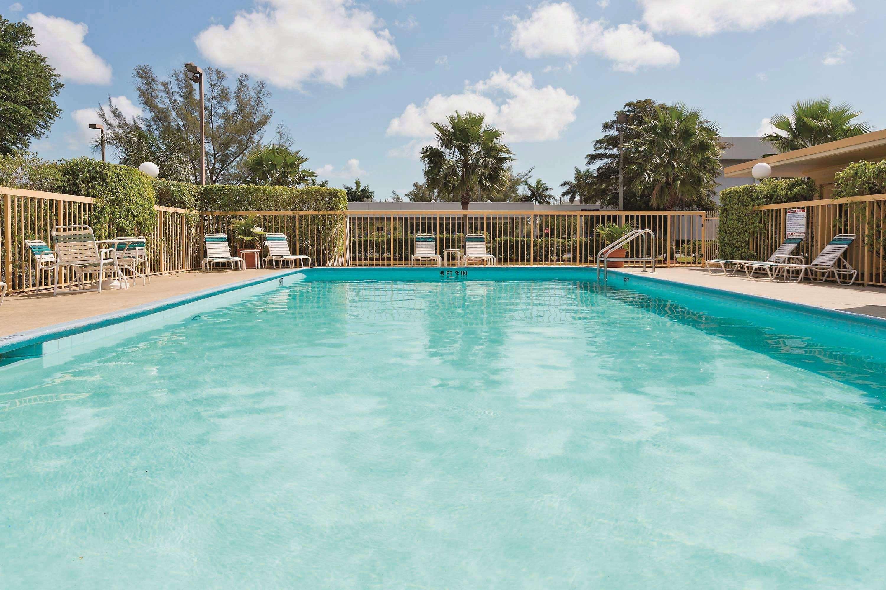 La Quinta Inn By Wyndham West Palm Beach - Florida Turnpike Εξωτερικό φωτογραφία